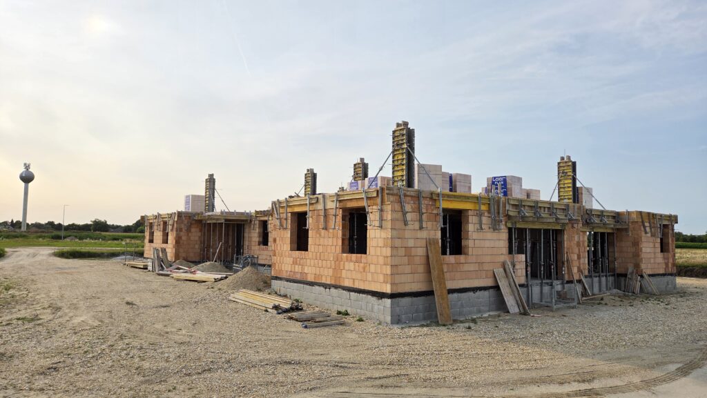 Hegyeshalom - Magnólia Lakópark ütemterv szerint halad